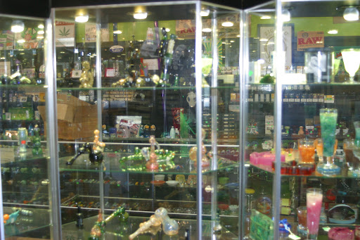 Tobacco Shop «Hypnotized Smoke Shop», reviews and photos, 2967 Patterson Rd, Florissant, MO 63031, USA