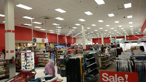 Department Store «Target», reviews and photos, 999 Corporate Dr, Westbury, NY 11590, USA
