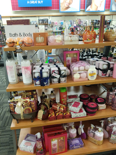 Clothing Store «Burlington Coat Factory», reviews and photos, 229 NJ-73, Marlton, NJ 08053, USA