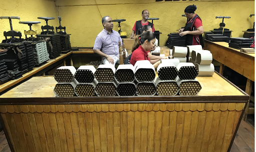 Tobacco Shop «Tobacco Rose Cigars», reviews and photos, 1423 E Stadium Blvd, Ann Arbor, MI 48104, USA