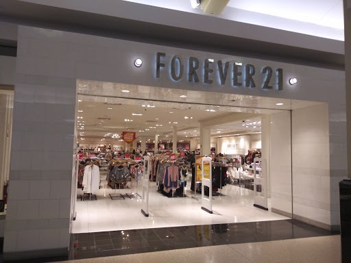 Forever 21, 108 Green Acres Rd E, Valley Stream, NY 11581, USA, 