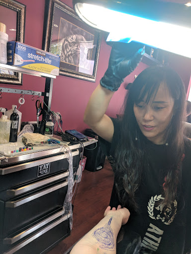 Tattoo Shop «Hailin Tattoo Studio», reviews and photos, 1136 N La Brea Ave, Los Angeles, CA 90038, USA
