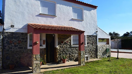Casa Rural El Manantial - Ctra. Encinasola, 0, 06380 Jerez de los Caballeros, Badajoz, Spain