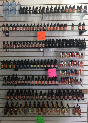 Tobacco Shop «Toke Up Smoke Shop», reviews and photos, 1720 W Southern Ave, Mesa, AZ 85202, USA