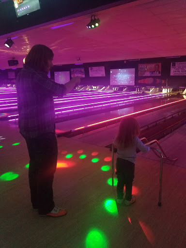 Bowling Alley «Cedar Lanes», reviews and photos, 1935 Cleveland Rd W, Sandusky, OH 44870, USA