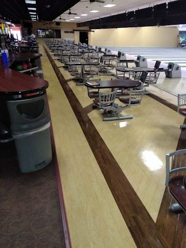 Bowling Alley «Spare Time Entertainment Center», reviews and photos, 3101 E Grand River Ave, Lansing, MI 48912, USA