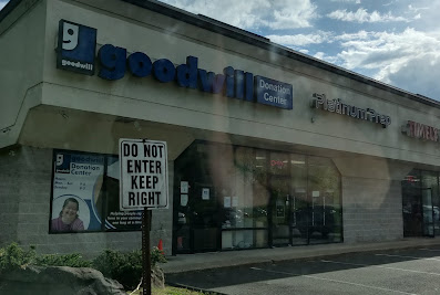 Goodwill Cromwell Attended Donation Center