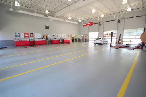 Car Dealer «Hall Nissan Chesapeake», reviews and photos, 3417 Western Branch Blvd, Chesapeake, VA 23321, USA