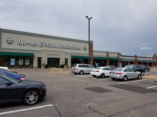 Book Store «Barnes & Noble», reviews and photos, 710 County Hwy 10, Blaine, MN 55434, USA