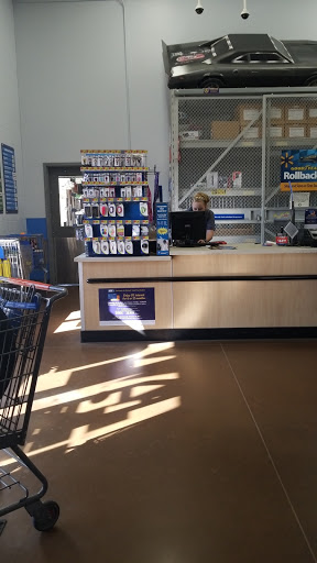 Tire Shop «Walmart Tires & Auto Parts», reviews and photos, 16502 Meridian E, Puyallup, WA 98375, USA