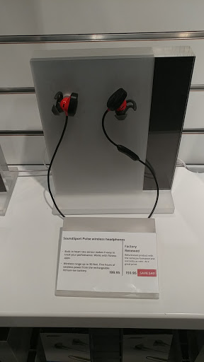 Home Audio Store «Bose Factory Store», reviews and photos, 1136 The Arches Cir, Deer Park, NY 11729, USA