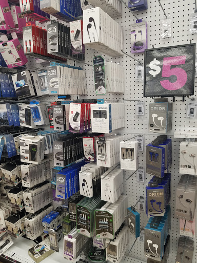 Variety Store «Five Below», reviews and photos, 6198 Little River Turnpike, Alexandria, VA 22312, USA