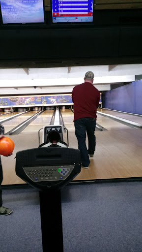 Bowling Alley «Terrell Bowling Center», reviews and photos, 2500 W Moore Ave, Terrell, TX 75160, USA