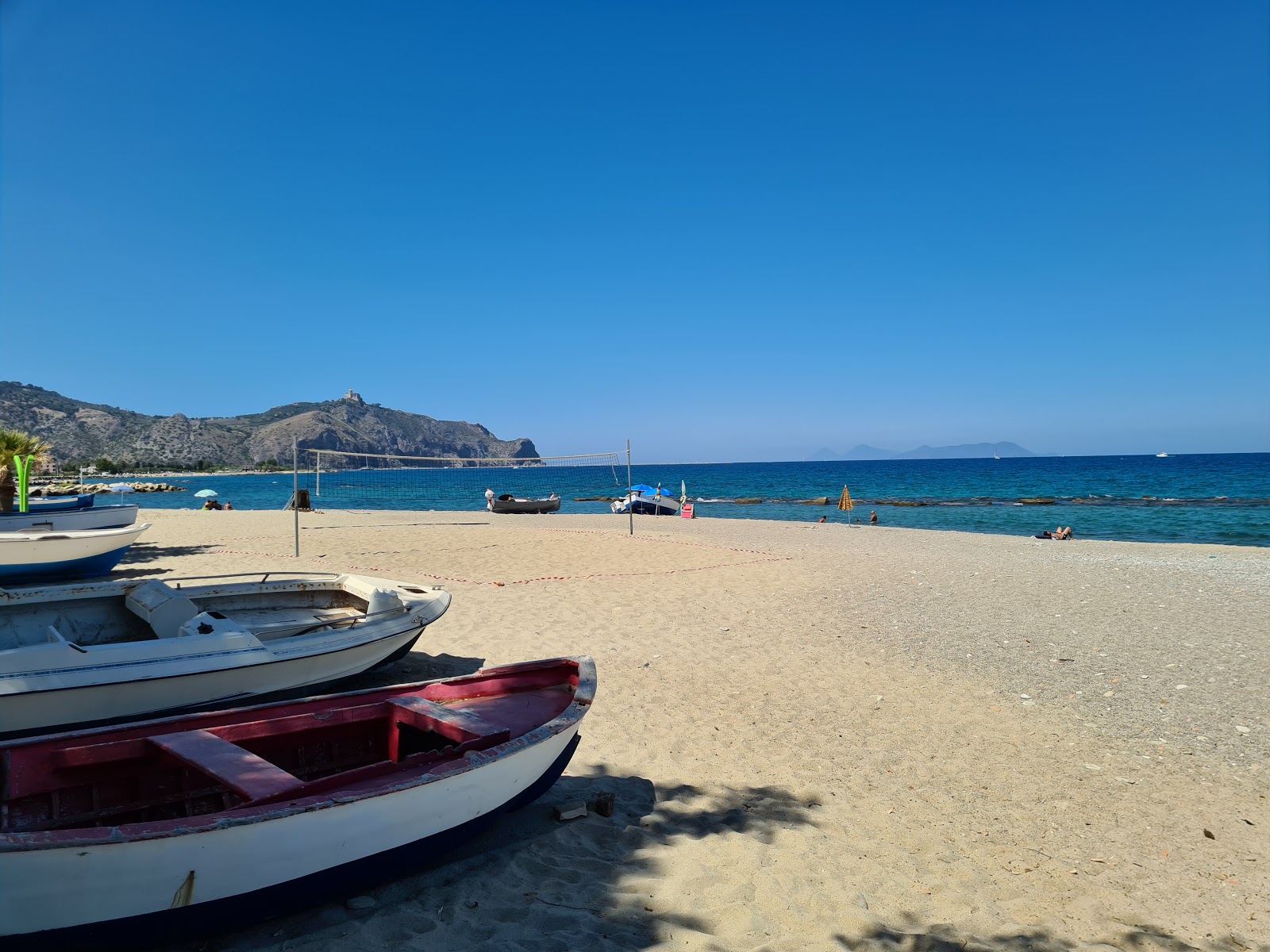 Falcone bezch'in fotoğrafı plaj tatil beldesi alanı