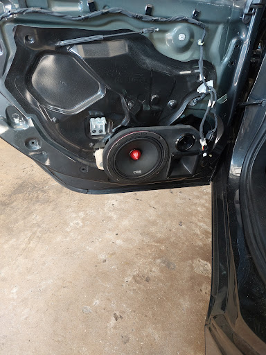 Car Stereo Store «Xtreme Audio Titusville», reviews and photos, 170 Fisher Ave, Titusville, FL 32796, USA