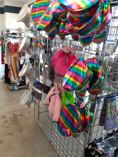 Thrift Store «Goodwill Central Texas - Georgetown», reviews and photos, 3010 Williams Dr #137, Georgetown, TX 78628, USA