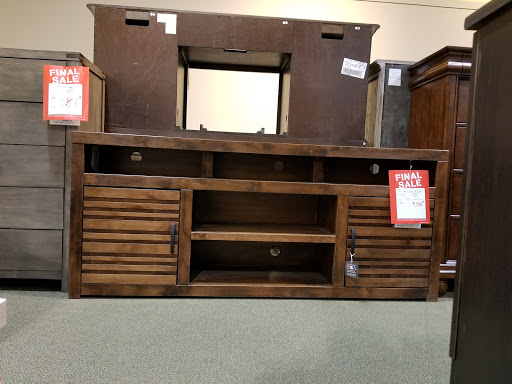 Furniture Store «Art Van Furniture - Westland», reviews and photos, 8300 N Wayne Rd, Westland, MI 48185, USA