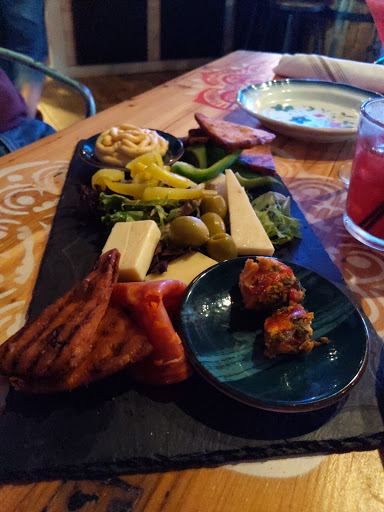 American Restaurant «The Spicy Green Bean», reviews and photos, 225 Hebron Ave, Glastonbury, CT 06033, USA