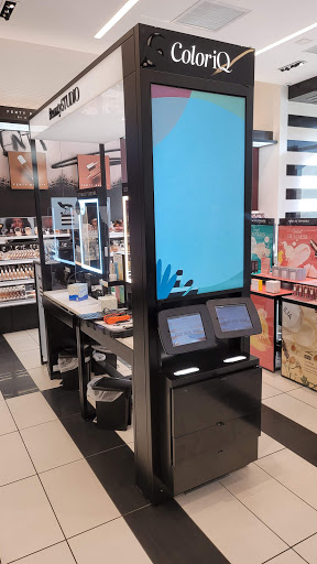 Beauty Product Supplier «SEPHORA», reviews and photos, 2502 E Camelback Rd, Phoenix, AZ 85016, USA