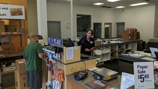 Print Shop «FedEx Office Print & Ship Center», reviews and photos, 11381 Causeway Blvd, Brandon, FL 33511, USA