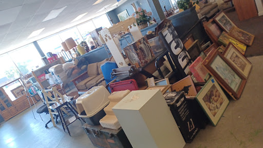 Thrift Store «The Hope Chest Thrift Store», reviews and photos, 6112 Pacific Ave, Stockton, CA 95207, USA