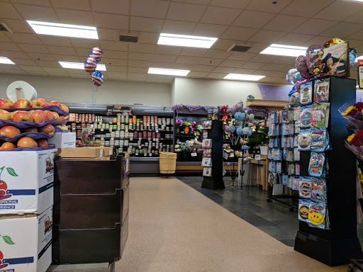 Grocery Store «Super Stop & Shop», reviews and photos, 80 Birdsall Rd, Baldwin Place, NY 10505, USA