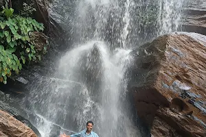 Rani Duduma Waterfalls image