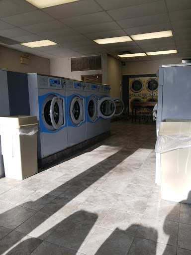 Laundromat «Clean Enterprises Laundromat, Car Wash, & Dry Cleaning», reviews and photos, 235 E Main St, Rising Sun, MD 21911, USA