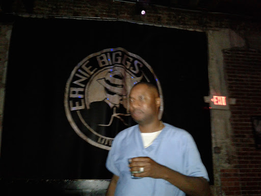 Bar «Ernie Biggs», reviews and photos, 307 President Clinton Ave, Little Rock, AR 72201, USA