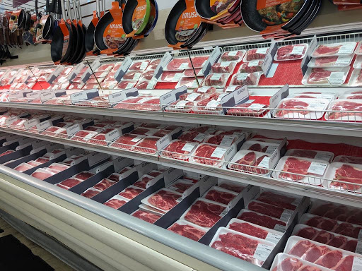 Grocery Store «Bravo Supermarkets», reviews and photos, 524 Doctor M.L.K. Jr Blvd E, Belle Glade, FL 33430, USA