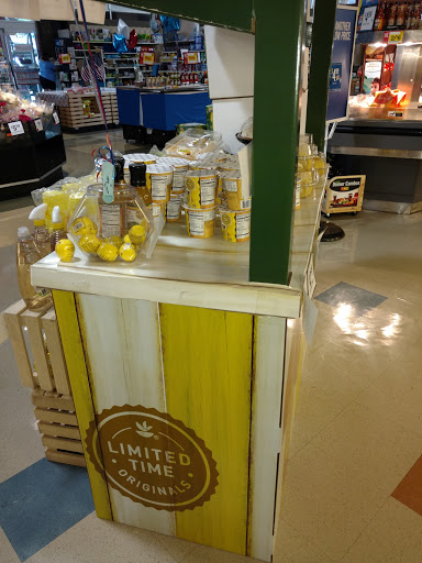 Grocery Store «Giant Food Stores», reviews and photos, 225 Lancaster Ave, Malvern, PA 19355, USA