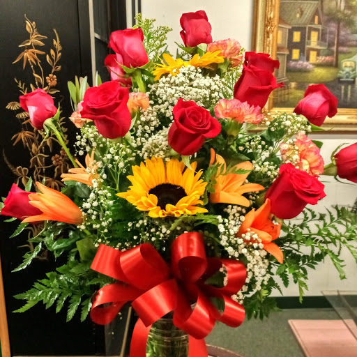Florist «Rialto Florist», reviews and photos, 114 S Riverside Ave, Rialto, CA 92376, USA