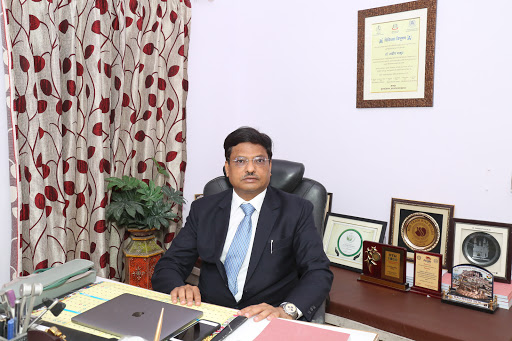 Dr Sandeep Mathur