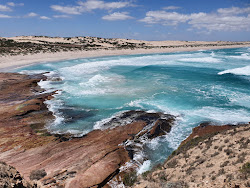 Photo de Talia Beach situé dans une zone naturelle
