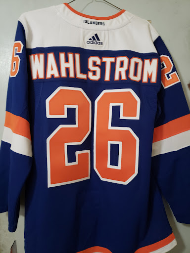 Sporting Goods Store «Amity Harbor Sports», reviews and photos, 149 Merrick Rd, Amityville, NY 11701, USA