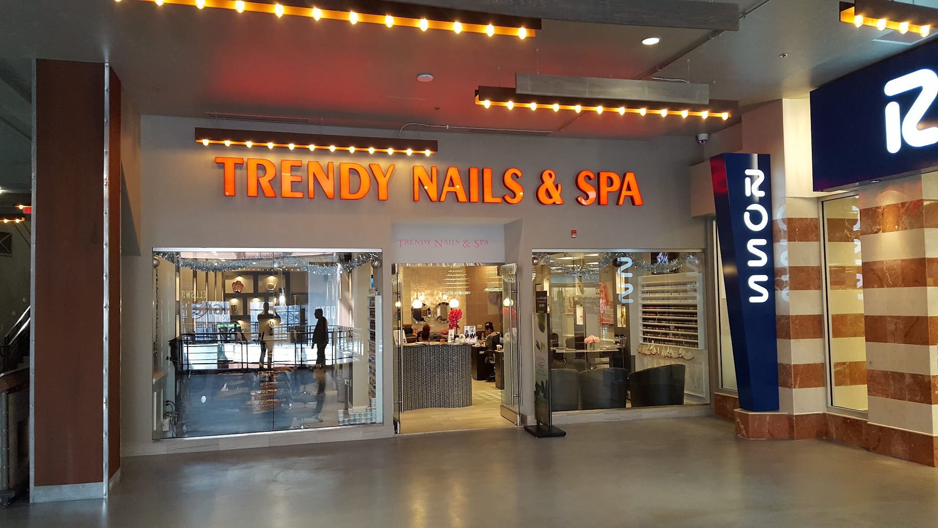 Trendy Nails & Spa