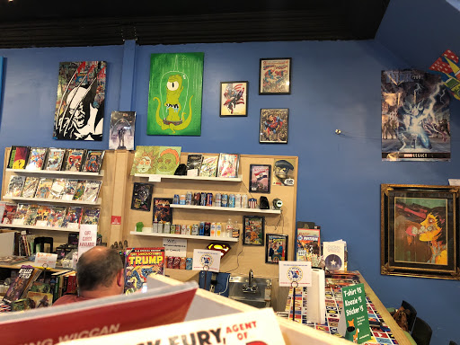 Apotheosis Comics & Lounge