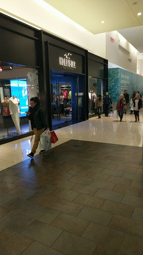 Shopping Mall «Cherry Hill Mall», reviews and photos, 2000 NJ-38, Cherry Hill, NJ 08002, USA