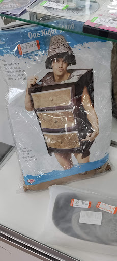 Thrift Store «Goodwill Retail Store of St. Peters – Mid Rivers», reviews and photos, 620 Mid Rivers Mall Dr, St Peters, MO 63376, USA