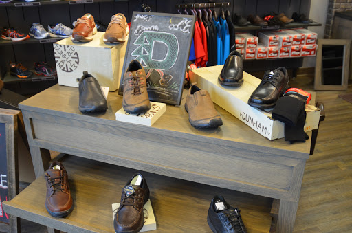 Shoe Store «New Balance Fairlawn», reviews and photos, 2691 W Market St, Fairlawn, OH 44333, USA