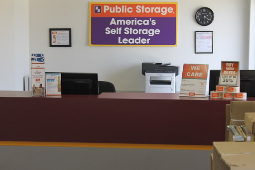 Self-Storage Facility «Public Storage», reviews and photos, 1450 N Fwy Service Rd, Conroe, TX 77304, USA