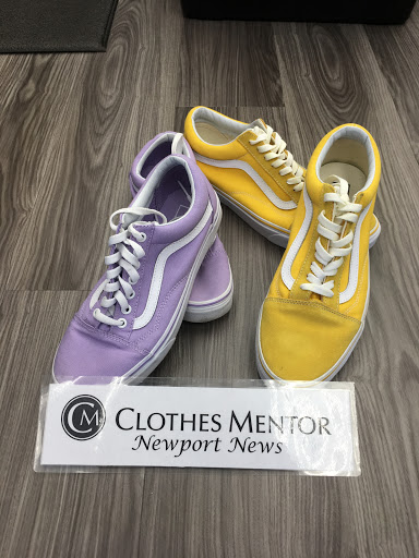 Used Clothing Store «Clothes Mentor», reviews and photos, 306 Oyster Point Rd, Newport News, VA 23602, USA