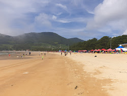 Foto von Sangju Eun Sand Beach mit geräumige bucht