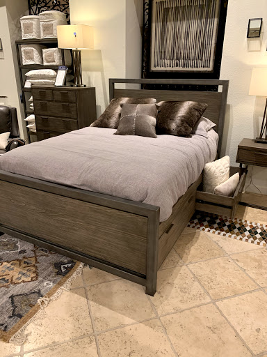 Furniture Store «Arhaus», reviews and photos, 2155 Levis Commons Blvd, Perrysburg, OH 43551, USA