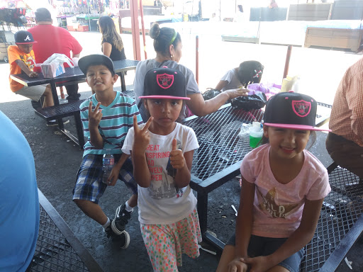 Drive-in Movie Theater «Van Buren Drive-In Theatre and Swap Meet», reviews and photos, 3035 Van Buren Boulevard, Riverside, CA 92503, USA