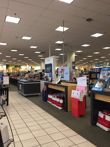 Book Store «Barnes & Noble bookstore», reviews and photos, 4005 N 10th St, McAllen, TX 78504, USA