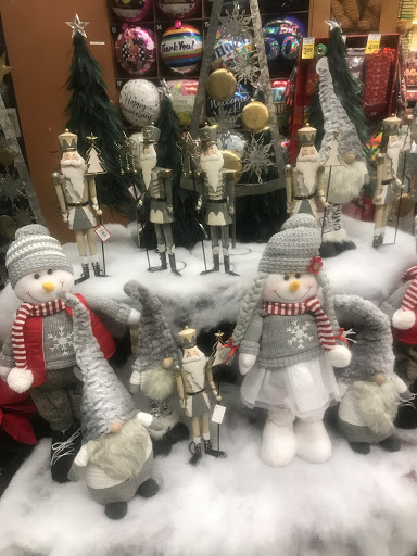 Grocery Store «Pavilions», reviews and photos, 845 E California St, Pasadena, CA 91106, USA