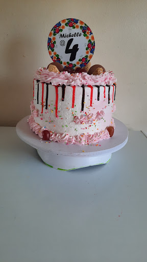 chizycakes & catering services, idaso shopping plaza, along Finima road,nlng roundabout , Bonny Island, 503101, Bonny, Nigeria, Diner, state Rivers