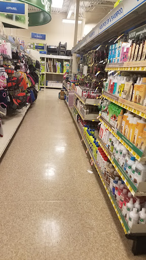 Pet Supply Store «PetSmart», reviews and photos, 8210 Macedonia Commons Blvd #10, Macedonia, OH 44056, USA