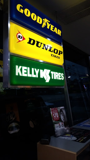 Tire Shop «Glasgow Tire & Auto Center Inc», reviews and photos, 602 Happy Valley Rd, Glasgow, KY 42141, USA